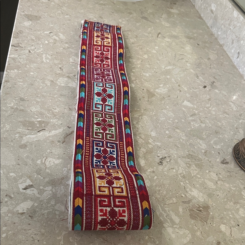 Colorful Embroidered Textile - Picture 5 of 7
